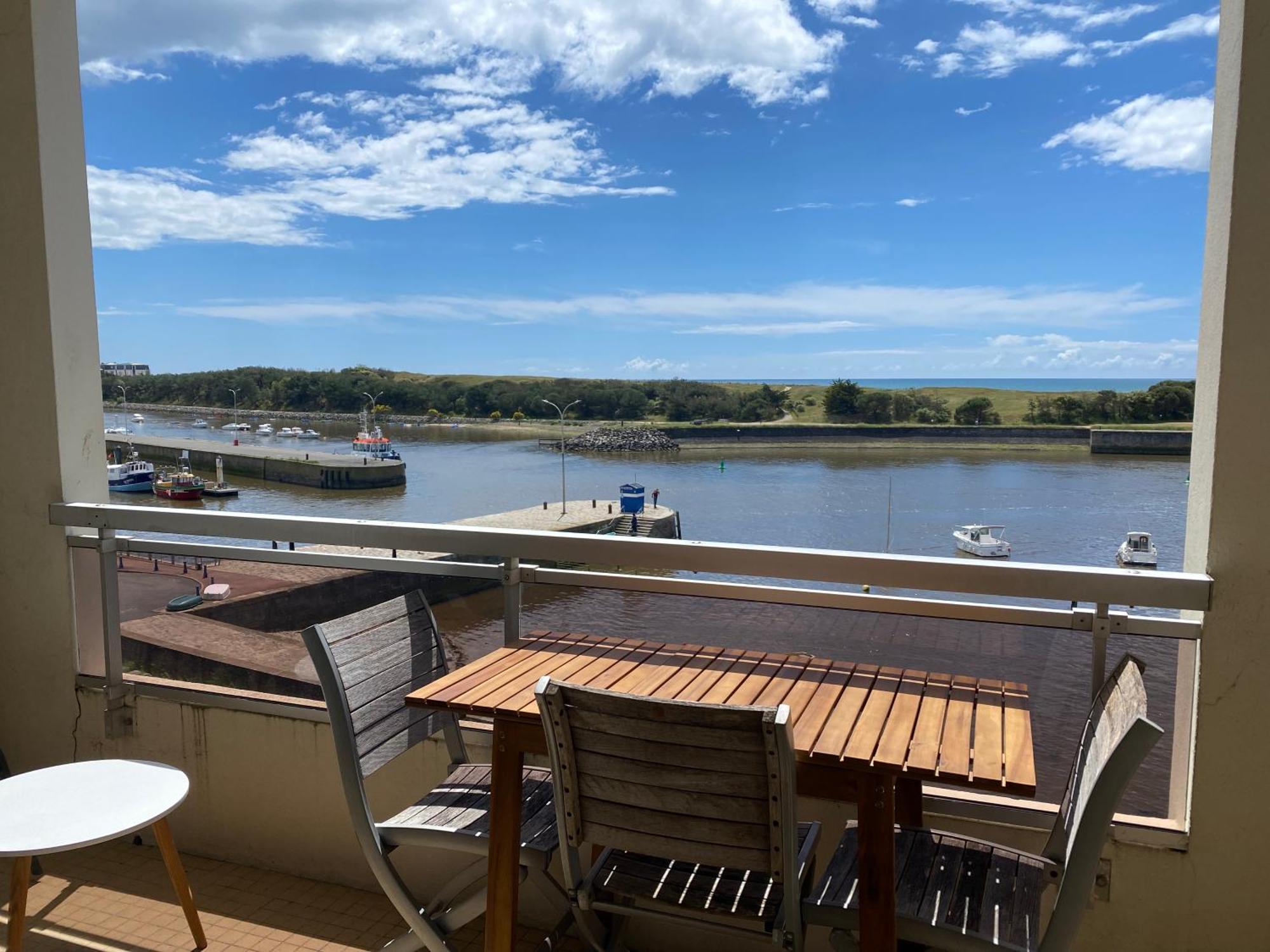 Vue Sur L'Entree Du Port Apartman Saint Gilles Croix de vie Szoba fotó