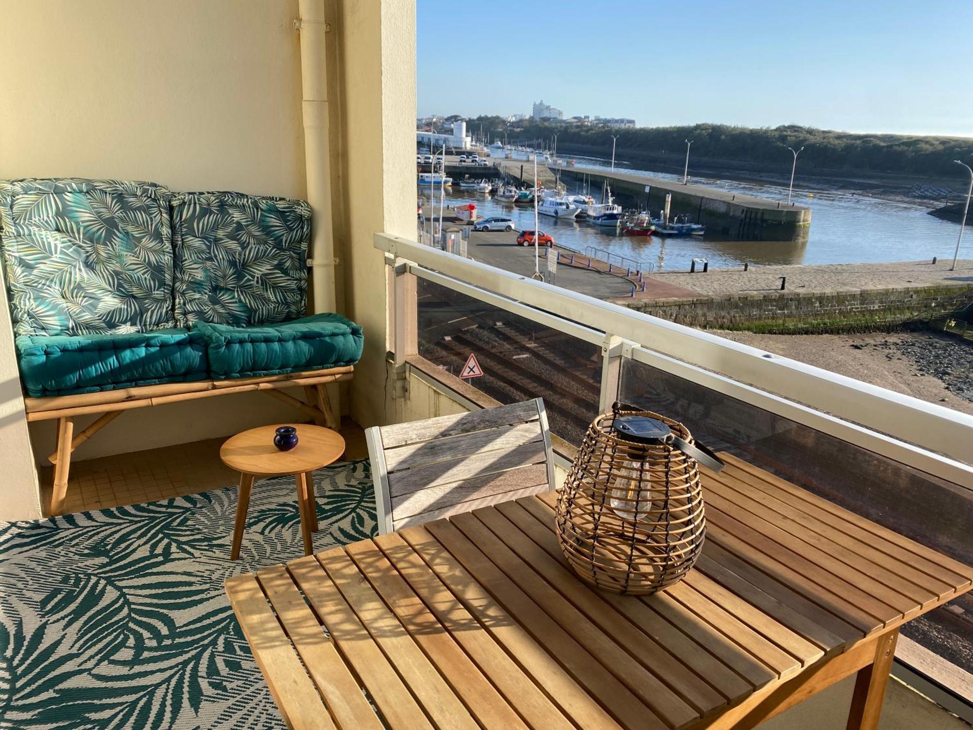 Vue Sur L'Entree Du Port Apartman Saint Gilles Croix de vie Kültér fotó